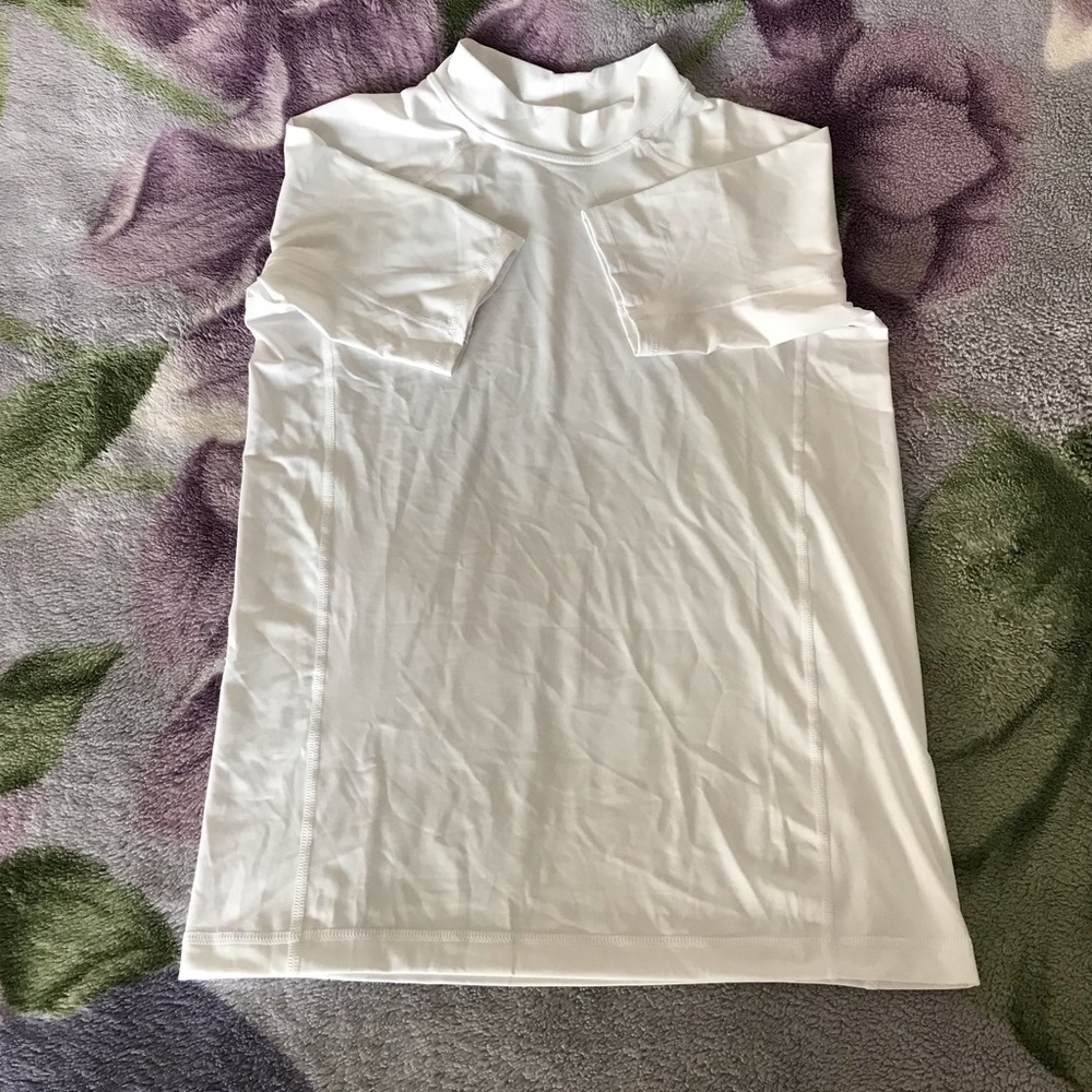 Lands’ End Boys Short Sleeve Crew Neck Swim UPF 50 Rash Guard - Picture 5 of 11